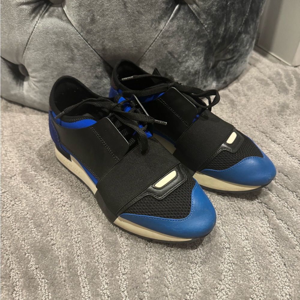 Balenciaga sneakers. Size 35. Excellent condition. Worn only a few times